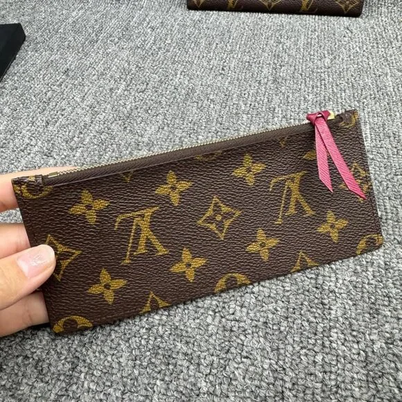 Louis Vuitton Josephine Leather Wallet 385-010725 - Picture 5 of 15